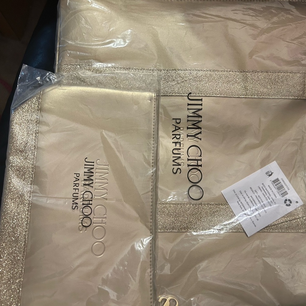JIMMY CHOO PERFUM SET OF TWO-ONE TOTE AND ONE COSMETIC BAG NEW IN PACKAGING - Picture 3 of 5